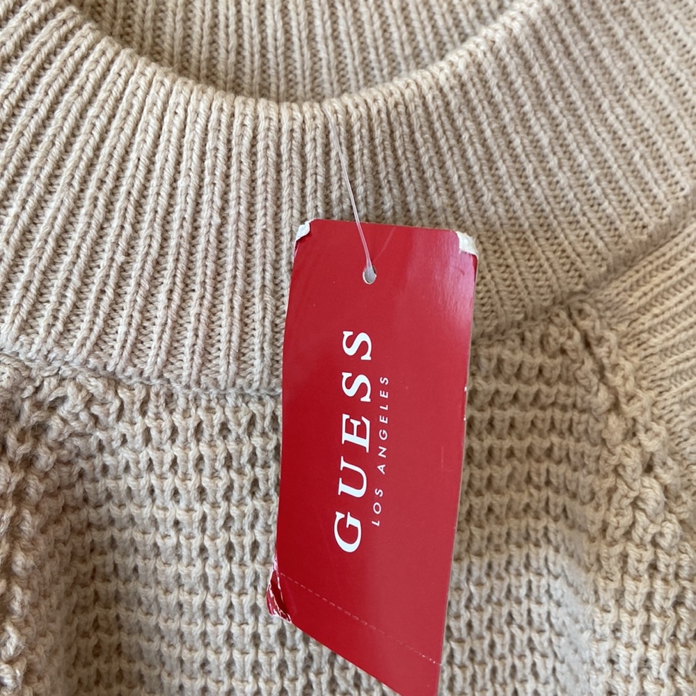 NWT GUESS CUTOUT TOP - Picture 3 of 10